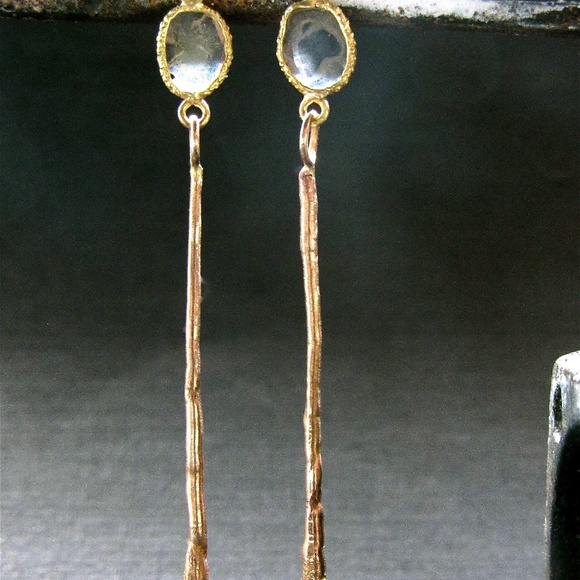 14k Yellow gold earrings with flat diamonds. - Picture 4 of 8